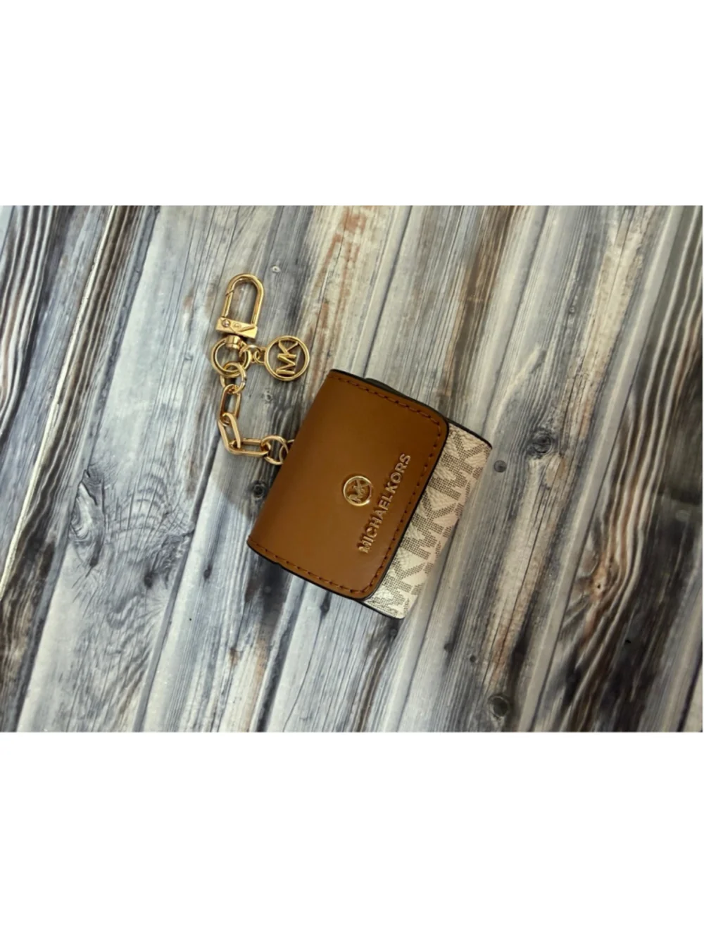 Michael Kors jet set AirPod earbud travel case